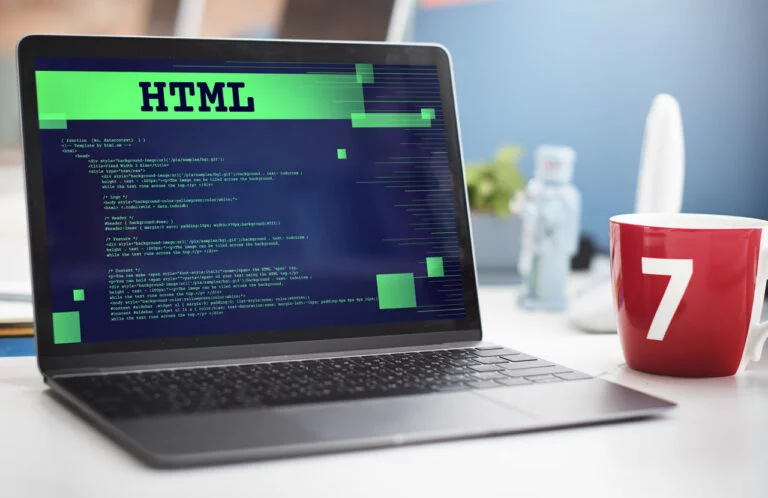 Czym różni się HTML o zwykłego tekstu?